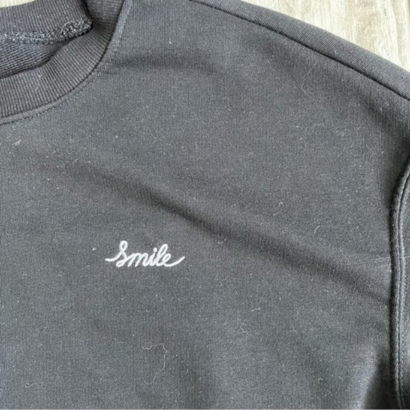 Divided | Smile Crewneck Sweatshirt - Picture 3 of 7